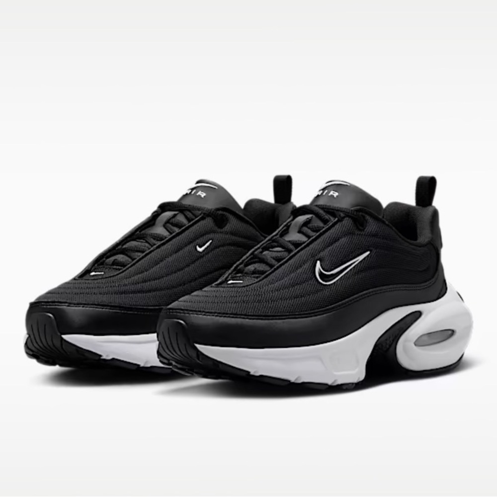 Nike Air Black and White Athletic Shoes HF3053-001